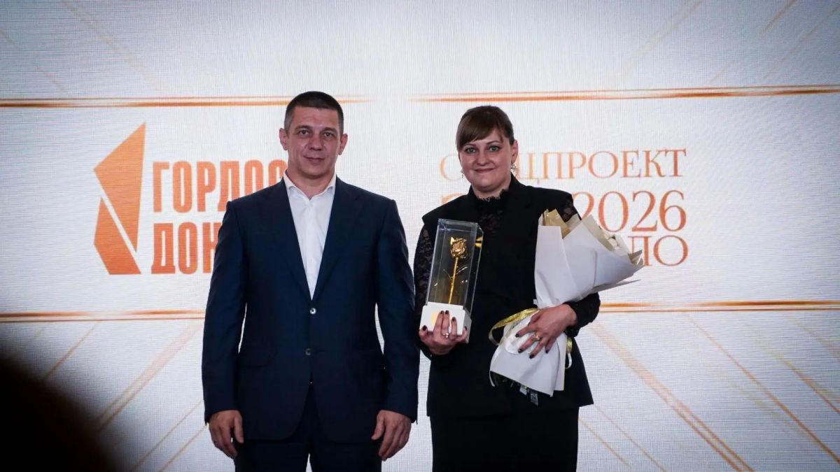 Приняла участие в торжественной церемонии вручения первой Республиканской премии «Гордость Донбасса» спецпроекта «За дело» Приняла участие в торжественной церемонии вручения первой Республиканской премии «Гордость Донбасса» спецпроекта «За дело»