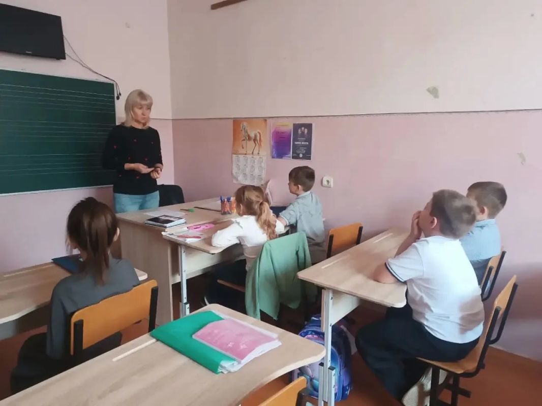 22 сентября преподаватель Фуч И.Г. провела профилактическую беседу "Мы в ответе за свои поступки" для учащихся музыкальных отделов 22 сентября преподаватель Фуч И.Г. провела профилактическую беседу "Мы в ответе за свои поступки" для учащихся музыкальных отделов
