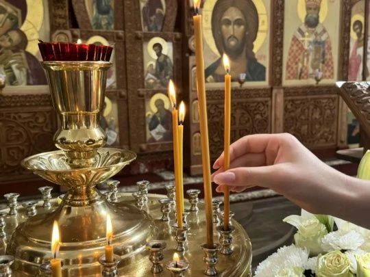 В Докучаевске молодежь отметила праздник Рождества Пресвятой Богородицы В Докучаевске молодежь отметила праздник Рождества Пресвятой Богородицы