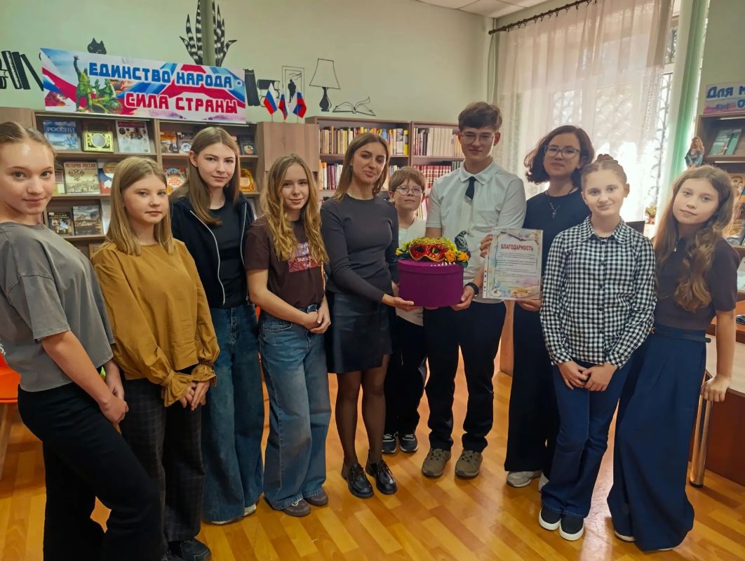 Юношеская библиотека собрала талантливую молодежь на творческой площадке «Молодые таланты Макеевки» в рамках Центра молодежного творчества «NEXT» Юношеская библиотека собрала талантливую молодежь на творческой площадке «Молодые таланты Макеевки» в рамках Центра молодежного творчества «NEXT»
