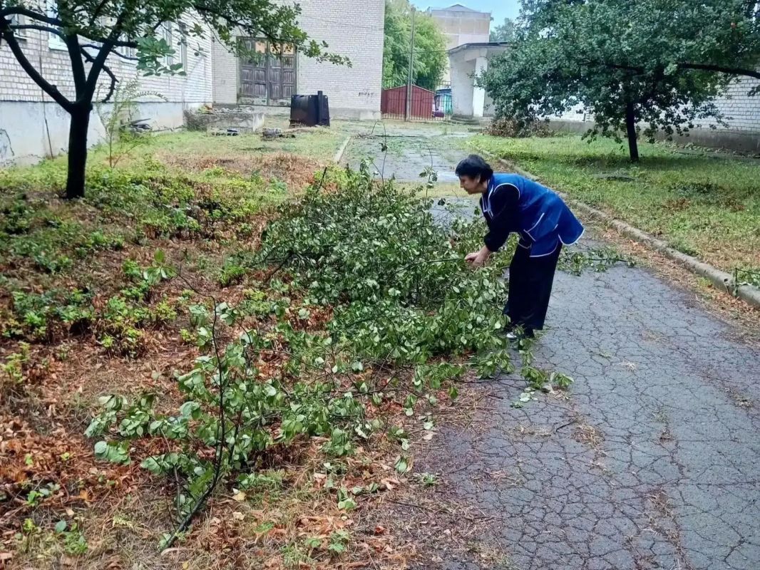 В Шахтерском округе провели экологическую акцию «Чистый четверг» В Шахтерском округе провели экологическую акцию «Чистый четверг»