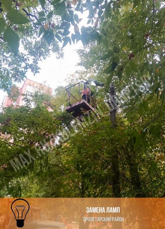 Специалисты предприятия «Донецкгорсвет» продолжают работу по обслуживанию, монтажу и ремонту инженерных сетей, обеспечивающих наружное освещение Специалисты предприятия «Донецкгорсвет» продолжают работу по обслуживанию, монтажу и ремонту инженерных сетей, обеспечивающих наружное освещение