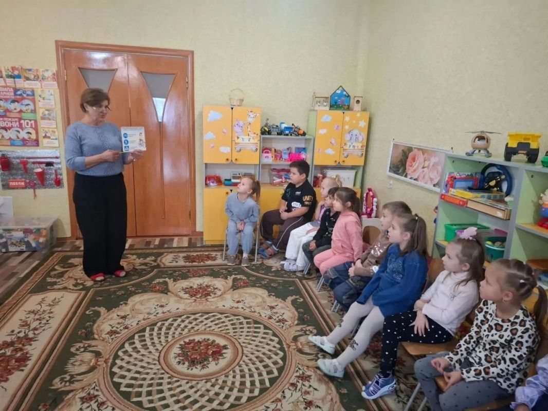 Юные снежнянцы изучают правила дорожной безопасности Юные снежнянцы изучают правила дорожной безопасности