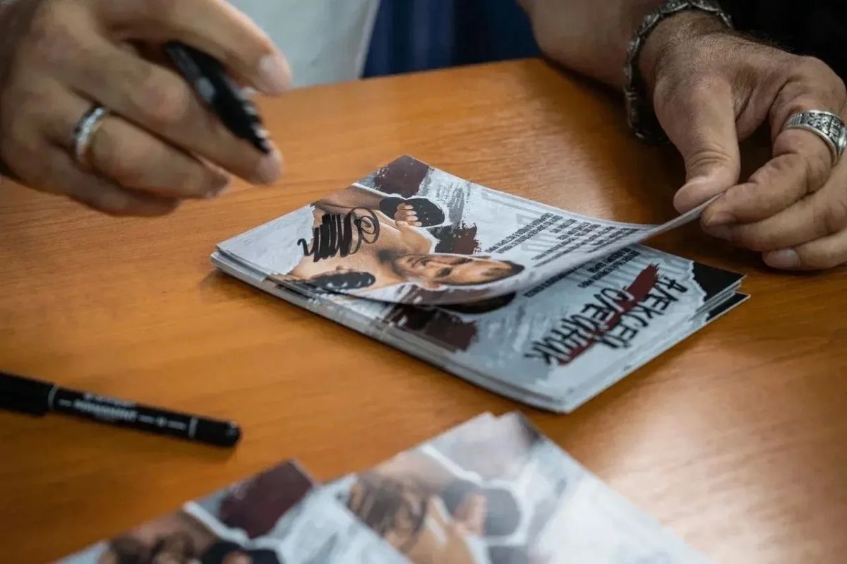 Легендарный боец UFC Алексей Олейник посетил университеты Донецка Легендарный боец UFC Алексей Олейник посетил университеты Донецка