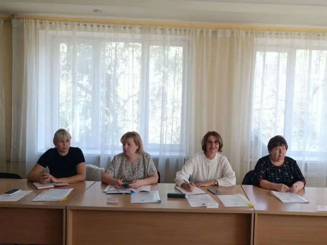 Наталья Бегуненко: В Управе Петровского внутригородского района Администрации г.о. Донецк прошло заседание Комиссии по делам несовершеннолетних и защите их прав Наталья Бегуненко: В Управе Петровского внутригородского района Администрации г.о. Донецк прошло заседание Комиссии по делам несовершеннолетних и защите их прав