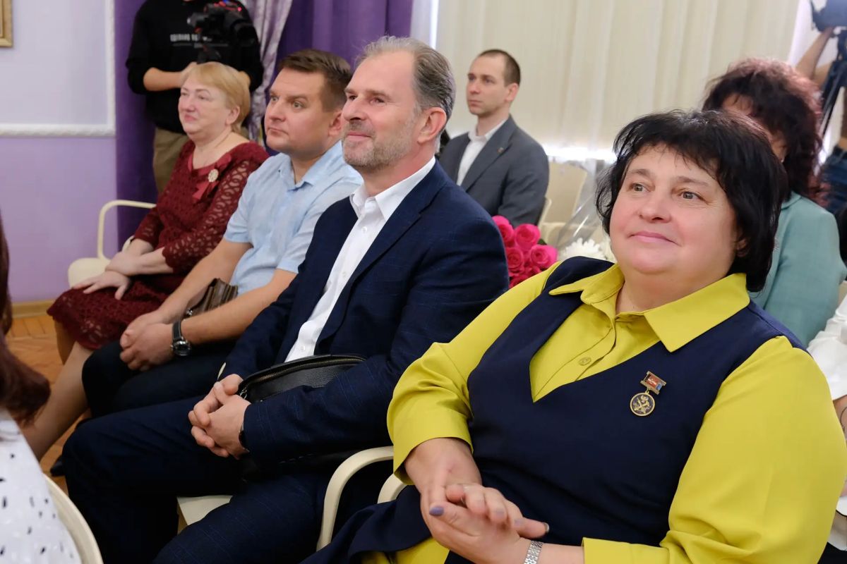 Сотрудники предприятия «Вода Донбасса» стали победителями Национальной премии «Человек труда» Сотрудники предприятия «Вода Донбасса» стали победителями Национальной премии «Человек труда»