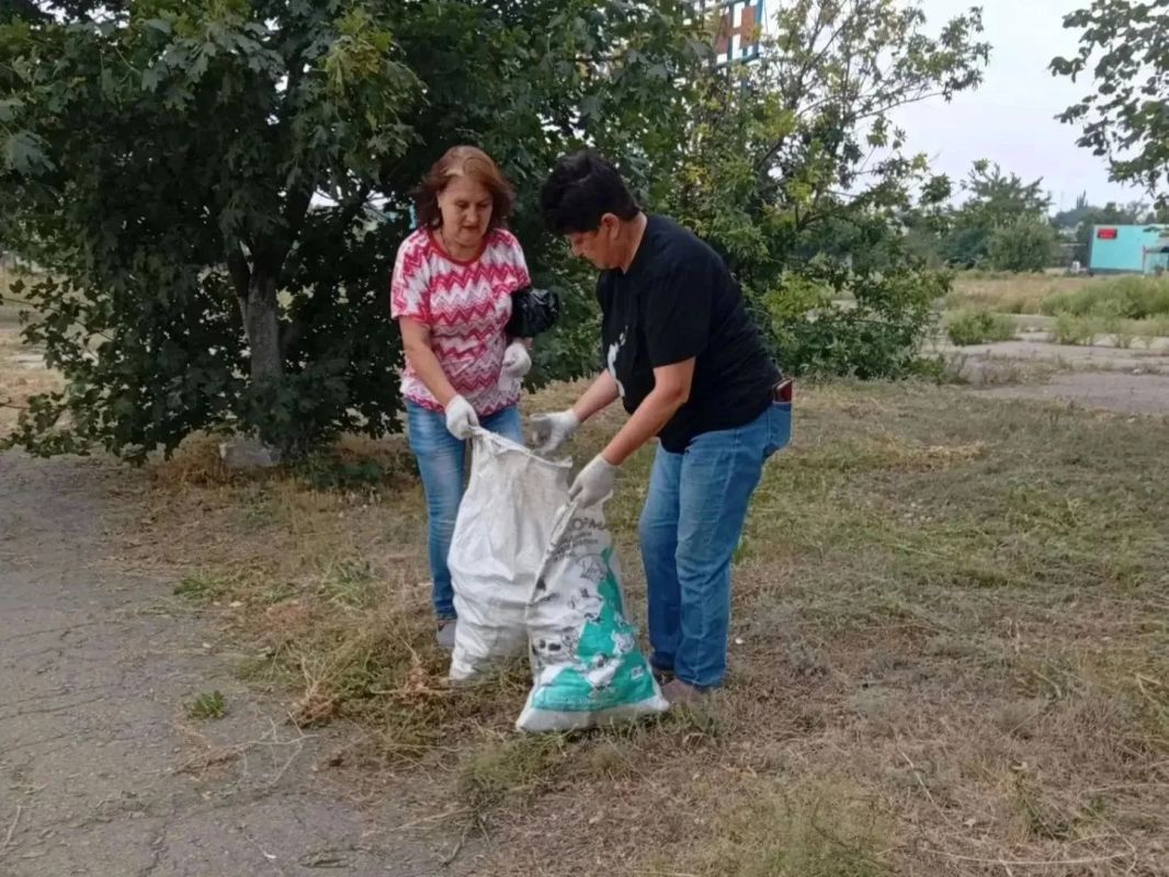 В Шахтерском округе провели экологическую акцию «Чистый четверг» В Шахтерском округе провели экологическую акцию «Чистый четверг»