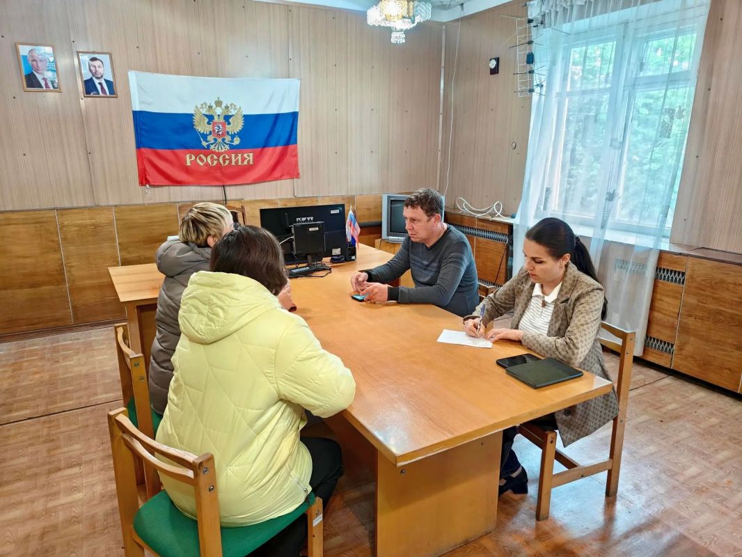 Заместитель главы Снежного ответил на вопросы жителей Залесного