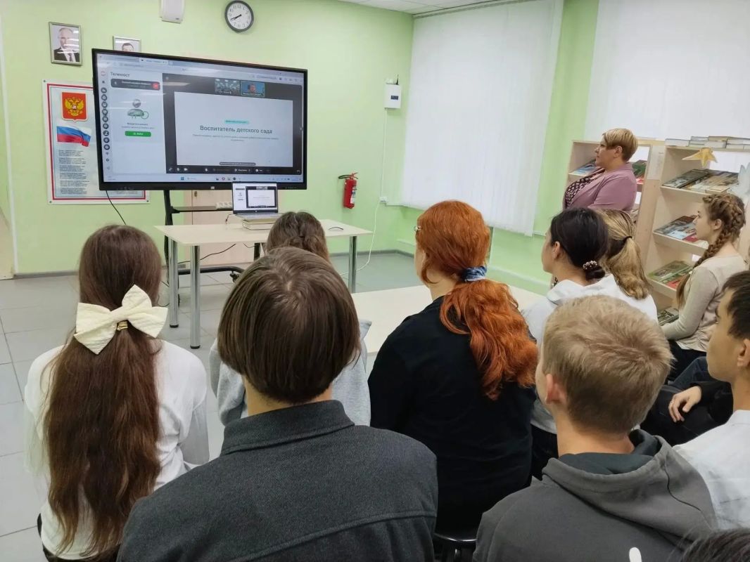 В рамках «Осеннего марафона профессий» школьники заглянули за кулисы детского сада В рамках «Осеннего марафона профессий» школьники заглянули за кулисы детского сада