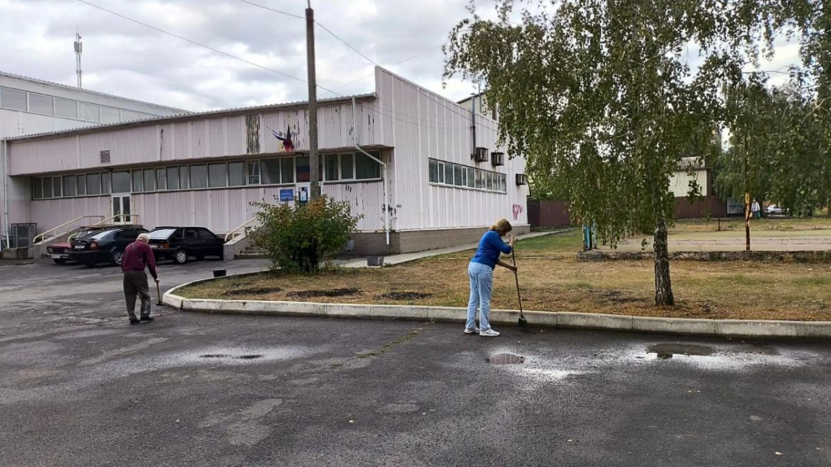 Сегодня, 24 сентября 2026 года, в рамках проекта «Городская среда», неравнодушные жители Кировского района приняли участие в традиционной экологической акции «Чистый четверг» Сегодня, 24 сентября 2026 года, в рамках проекта «Городская среда», неравнодушные жители Кировского района приняли участие в традиционной экологической акции «Чистый четверг»