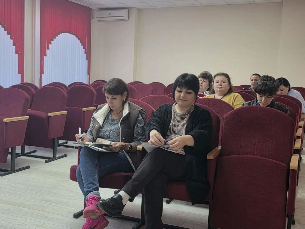 Николай Руппель: Первый заместитель главы администрации округа Юлия Рачек провела внеплановое заседание комиссии по делам несовершеннолетних и защите их прав на территории Ясиноватского округа Николай Руппель: Первый заместитель главы администрации округа Юлия Рачек провела внеплановое заседание комиссии по делам несовершеннолетних и защите их прав на территории Ясиноватского округа