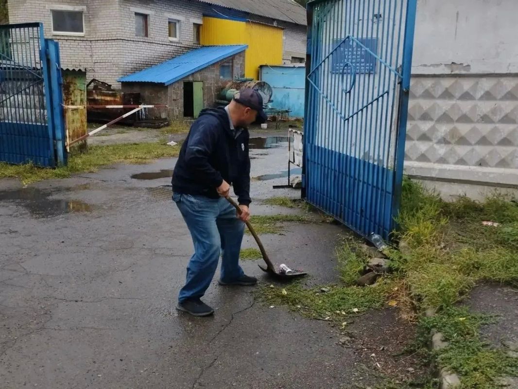 В Шахтерском округе провели экологическую акцию «Чистый четверг» В Шахтерском округе провели экологическую акцию «Чистый четверг»