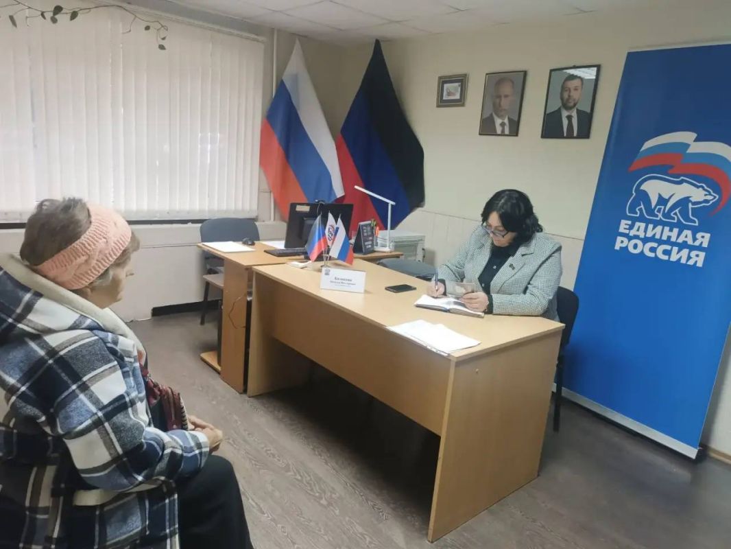 В общественной приёмной прошёл приём депутата городского совета