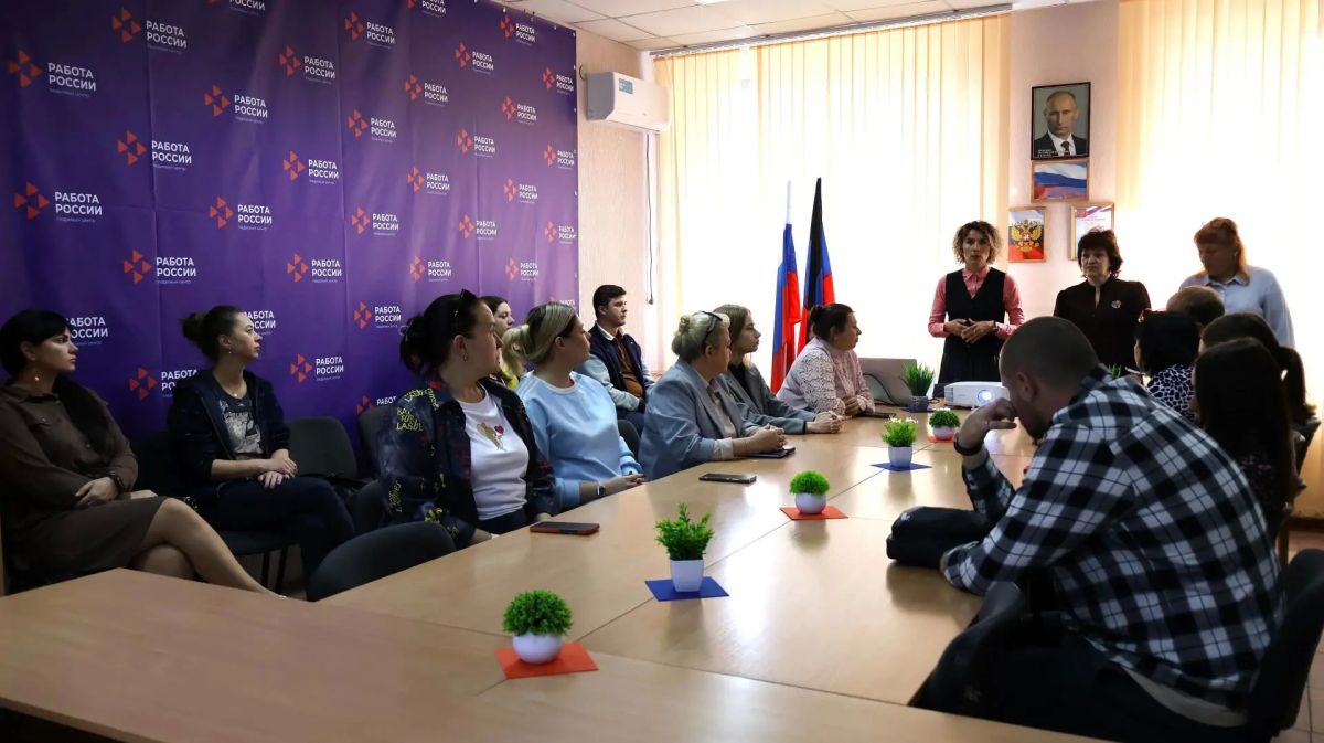 Тёплая встреча в женском клубе: приёмы первой психологической помощи в экстремальной ситуации