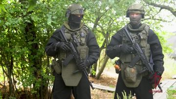 В ДНР росгвардейцы спасли людей и потушили горящую хлебовозку после атаки БПЛА