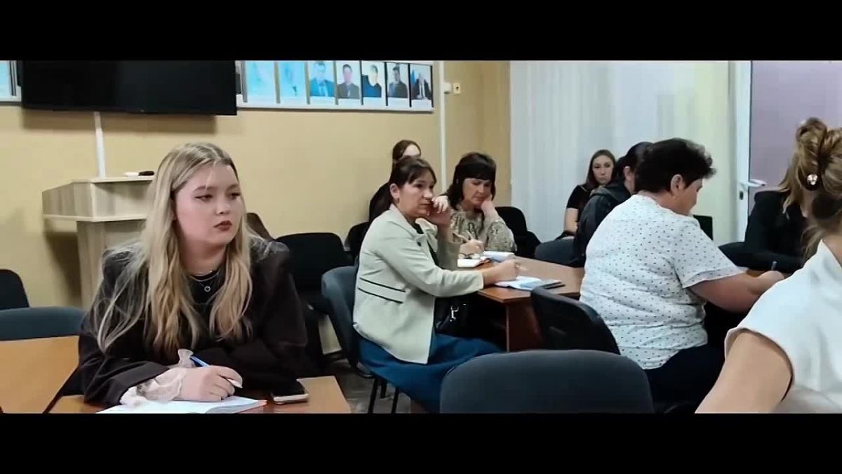 Игорь Лызов: По поручению Главы ДНР Дениса Пушилина, в рамках реализации нацпроекта «Молодежь и дети» в Амвросиевке работает муниципальный координационный совет «Движение первых»