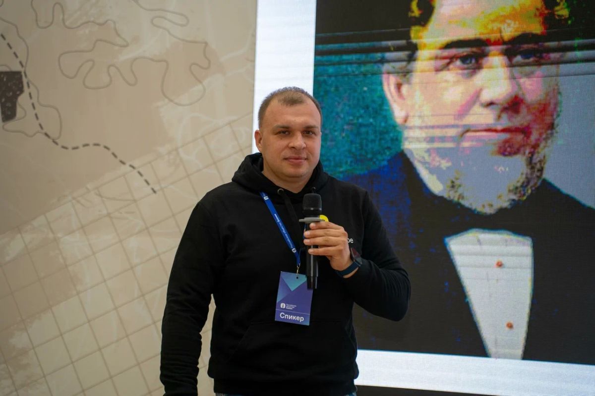 Учёный ДонГУ выступил с лекцией для участников Международного фестиваля молодёжи Учёный ДонГУ выступил с лекцией для участников Международного фестиваля молодёжи