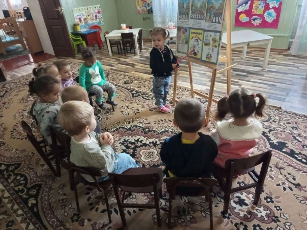 Юные снежнянцы изучают правила дорожной безопасности Юные снежнянцы изучают правила дорожной безопасности