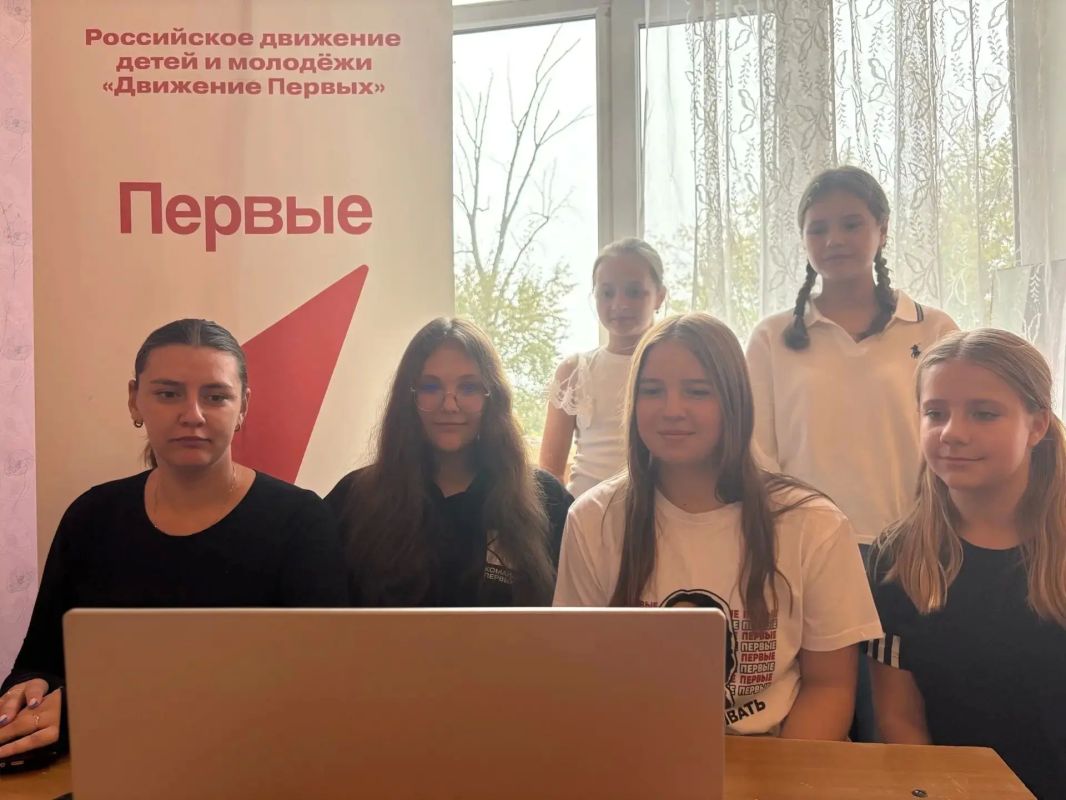 Телемост открытий: Иловайск и Москва «Спасибо, что #МЫВМЕСТЕ» Телемост открытий: Иловайск и Москва «Спасибо, что #МЫВМЕСТЕ»
