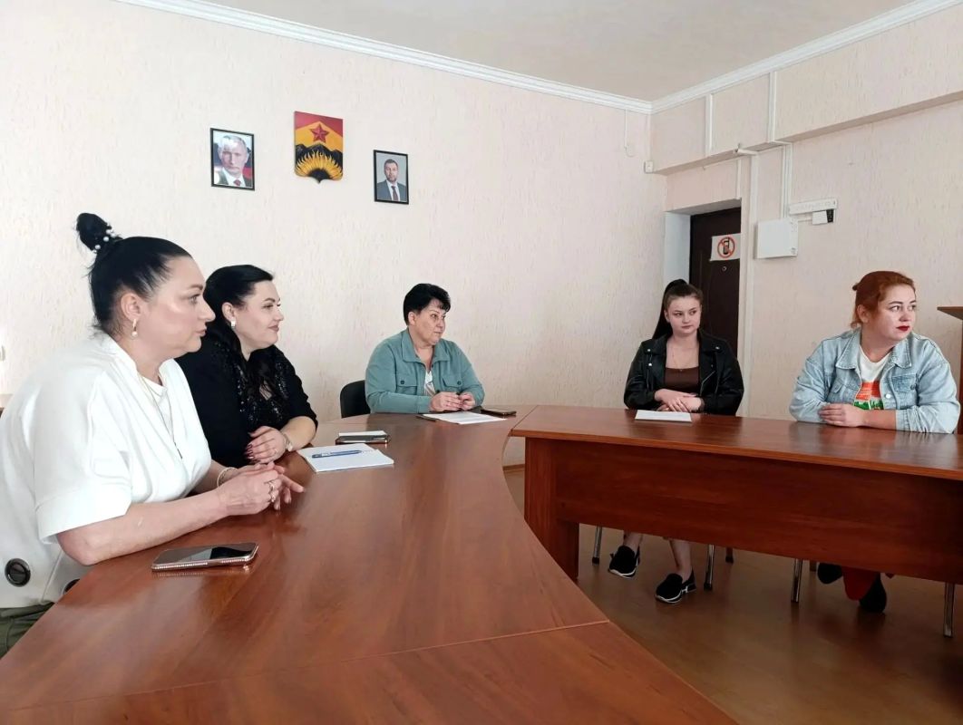 В Ждановке прошел День приема родителей дошкольников В Ждановке прошел День приема родителей дошкольников