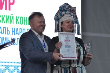 Андрей Чертков: Помните, я рассказывал, что наши мастера представляют Республику на VII Всероссийском фестивале «Заповедный сувенир» в Кисловодске?
