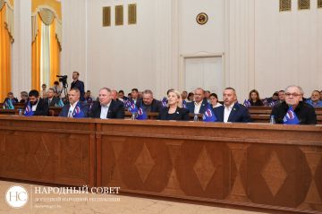Пленарное заседание Народного Совета Донецкой Народной Республики I созыва