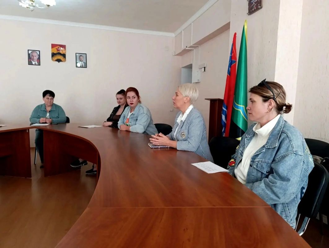 В Ждановке прошел День приема родителей дошкольников В Ждановке прошел День приема родителей дошкольников