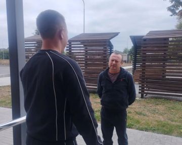 Рассказал жителям, как определяется очередность расселения аварийных домов