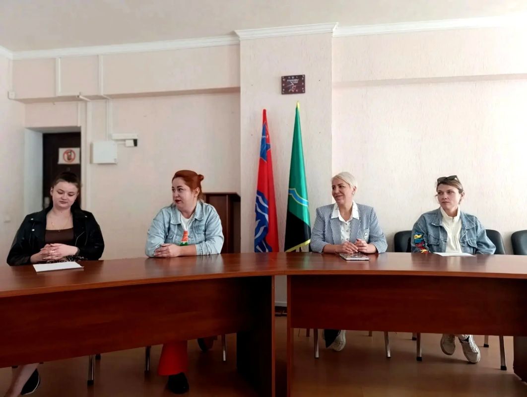 В Ждановке прошел День приема родителей дошкольников В Ждановке прошел День приема родителей дошкольников
