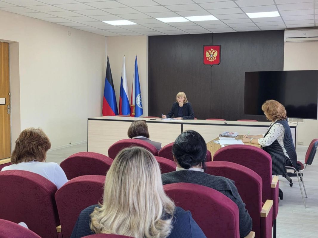 Сегодня в администрации Ясиноватского муниципального округа прошло заседание Штаба по вопросам социальной защиты Сегодня в администрации Ясиноватского муниципального округа прошло заседание Штаба по вопросам социальной защиты
