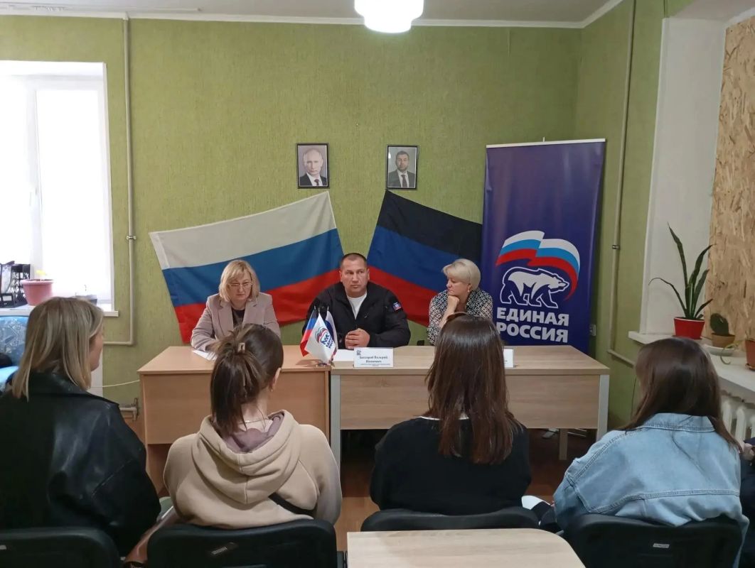 В преддверии Дня работника дошкольного образования, 25 сентября, во всех субъектах Российской Федерации проходит Всероссийский День приема родителей дошкольников