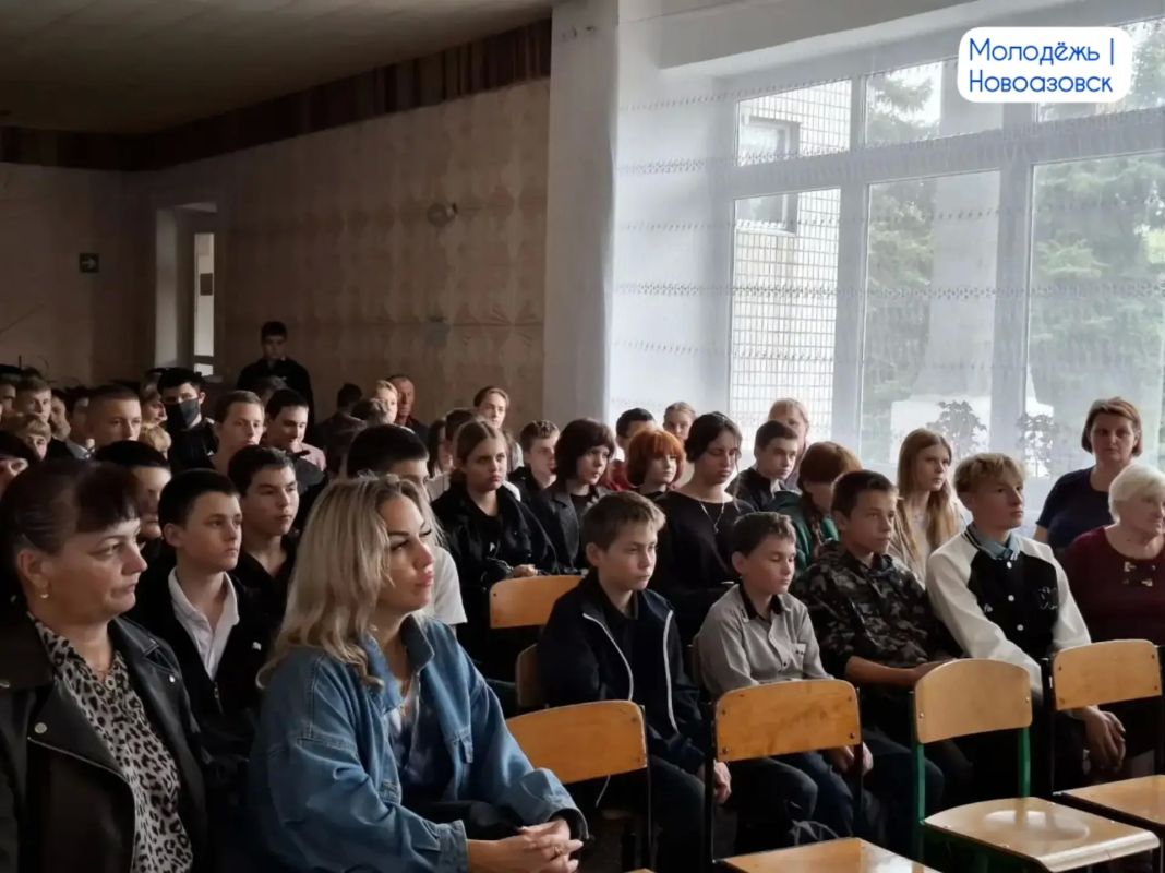 Информирование — важно . Сектор молодёжной политики выступил с инициативой организации собрания в рамках профилактики и информирования школьников и их родителей Информирование — важно . Сектор молодёжной политики выступил с инициативой организации собрания в рамках профилактики и информирования школьников и их родителей