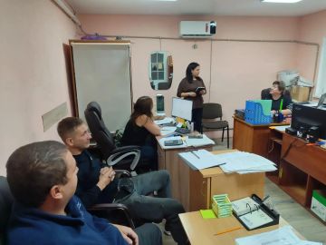 24 сентября член Общественного совета Евгения Костик провела встречу с трудовым коллективом ГУП ДНР «Родник»