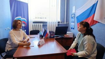 Наталья Бегуненко: В пятницу, 25 сентября, в общественной приёмной партии «Единая Россия» Петровского района г. Донецка состоялся приём граждан в рамках Единого дня приёма родителей дошкольников