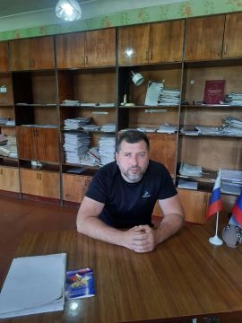Личный приём граждан. Михайлов Иван Александрович, депутат Снежнянского городского совета фракции Всероссийской политической партии «Единая Россия», провёл личный приём граждан
