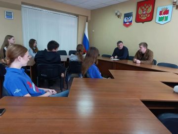 Игорь Лызов: Провел встречу с представителями казачьего общества «Станица Амвросиевская»