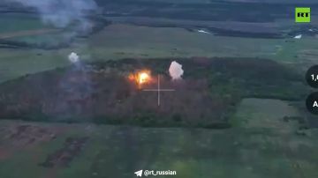 Командные пункты разносят ударами тяжёлой огнемётной системы ТОС-2 («тосочка»)