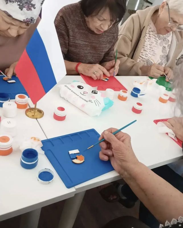 «Мы — едины!»: в Володарском краеведческом музее отметили важную историческую дату «Мы — едины!»: в Володарском краеведческом музее отметили важную историческую дату