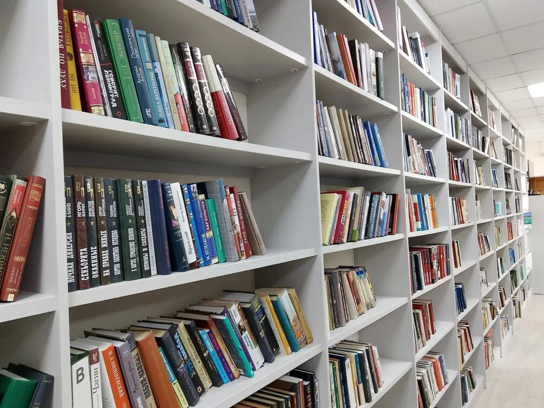 Как новые книги попадают в фонд библиотеки: путь от заявки до полки