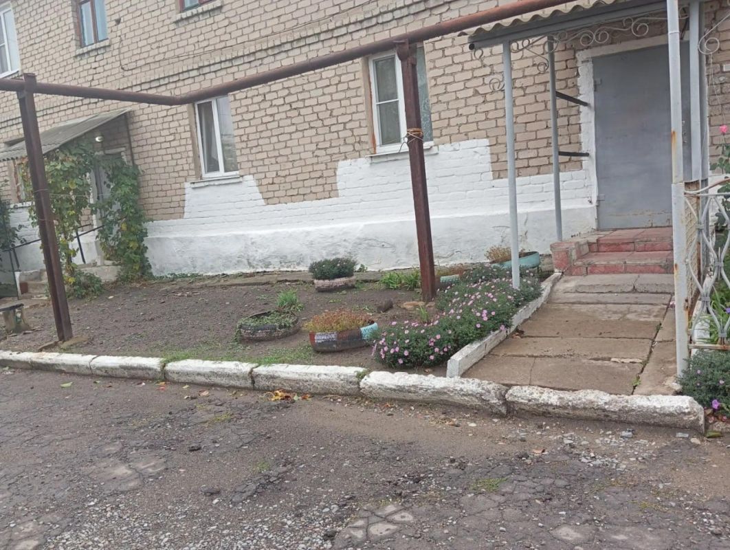В Кировском продолжаются субботники В Кировском продолжаются субботники