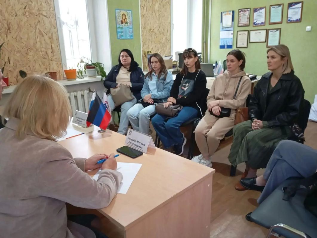 В преддверии Дня работника дошкольного образования, 25 сентября, во всех субъектах Российской Федерации проходит Всероссийский День приема родителей дошкольников В преддверии Дня работника дошкольного образования, 25 сентября, во всех субъектах Российской Федерации проходит Всероссийский День приема родителей дошкольников