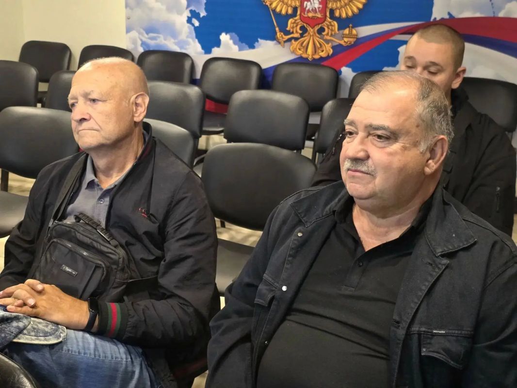 Дмитрий Огилец: Сегодня провёл заседание Республиканского правления Донецкой республиканской региональной организации "Российский союз ветеранов Афганистана и специальных военных операций", которое, по вновь сложившейся... Дмитрий Огилец: Сегодня провёл заседание Республиканского правления Донецкой республиканской региональной организации "Российский союз ветеранов Афганистана и специальных военных операций", которое, по вновь сложившейся...