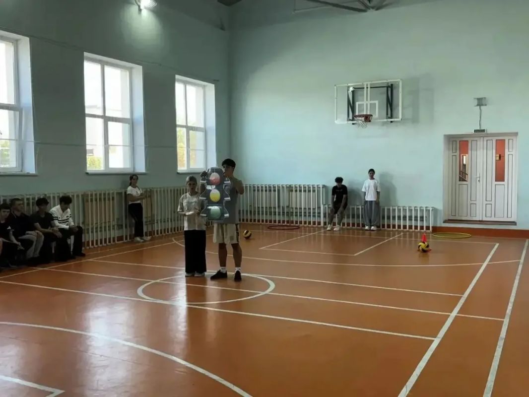 «Веселые старты безопасности»: спорт и ПДД вместе! «Веселые старты безопасности»: спорт и ПДД вместе!