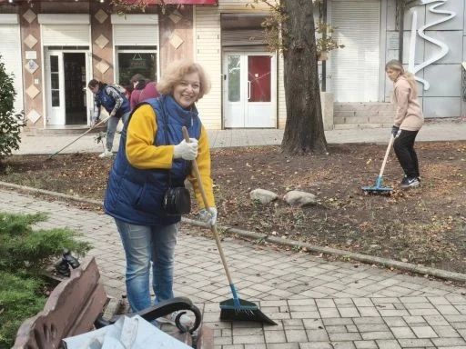 Валентин Левченко: «Когда район становится общим делом: субботник в Киевском районе» Валентин Левченко: «Когда район становится общим делом: субботник в Киевском районе»