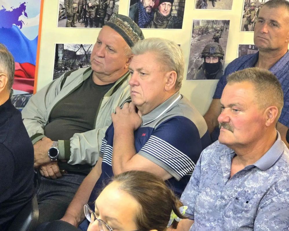 Дмитрий Огилец: Сегодня провёл заседание Республиканского правления Донецкой республиканской региональной организации "Российский союз ветеранов Афганистана и специальных военных операций", которое, по вновь сложившейся... Дмитрий Огилец: Сегодня провёл заседание Республиканского правления Донецкой республиканской региональной организации "Российский союз ветеранов Афганистана и специальных военных операций", которое, по вновь сложившейся...