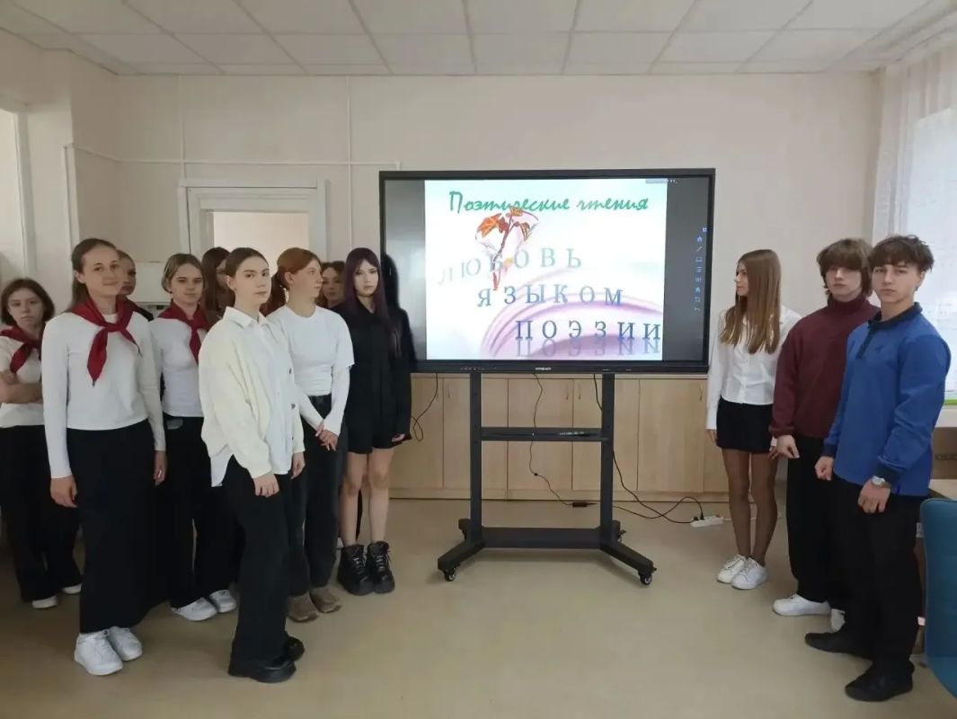 Харцызская центральная модельная библиотека присоединилась к фестивалю книги и чтения «Читающая Республика» инициированной Донецкой республиканской универсальной научной библиотеки имени Н. К. Крупской Харцызская центральная модельная библиотека присоединилась к фестивалю книги и чтения «Читающая Республика» инициированной Донецкой республиканской универсальной научной библиотеки имени Н. К. Крупской