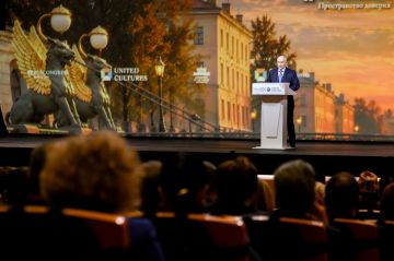 Михаил Желтяков: Главный итог участия нашей делегации в XII Санкт-Петербургском международном форуме объединённых культур — новые возможности для музеев, театров и творческих коллективов Донецкой Народной Республики