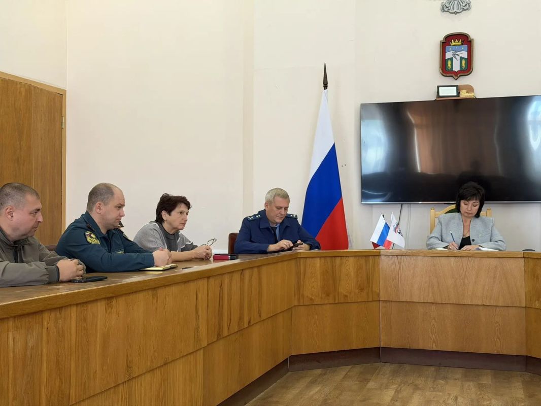 Наталья Великодная: Провела заседание антитеррористической комиссии округа Наталья Великодная: Провела заседание антитеррористической комиссии округа