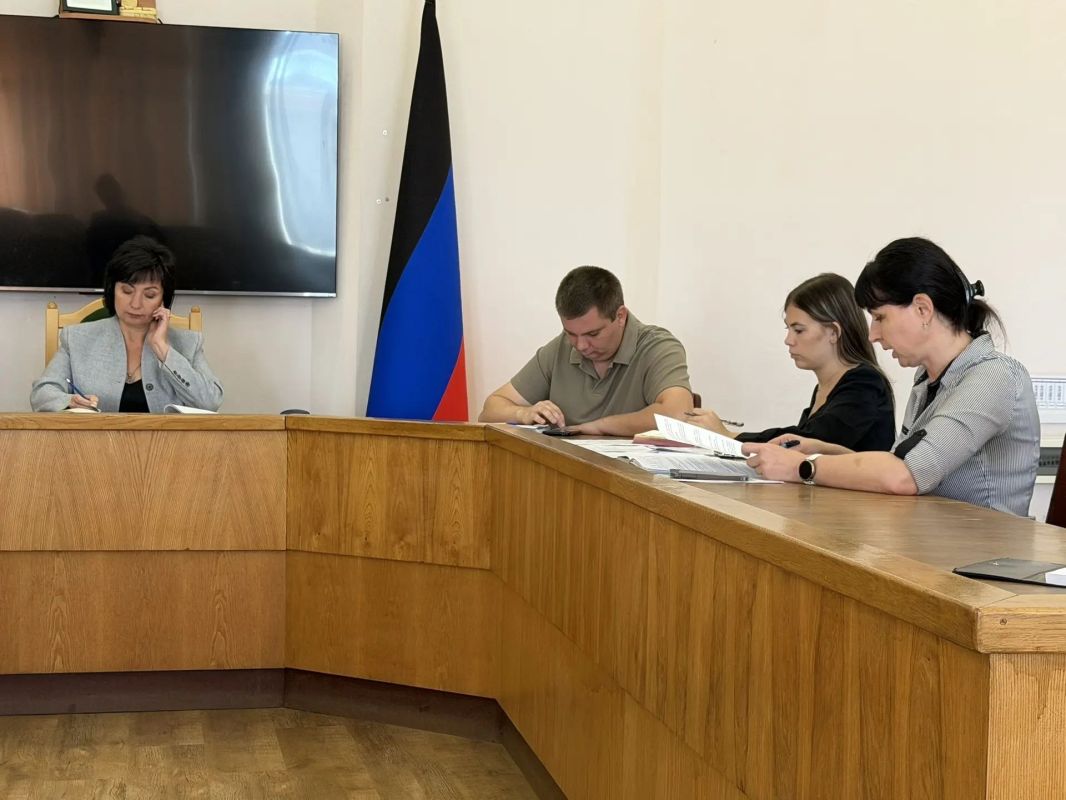 Наталья Великодная: Провела заседание антитеррористической комиссии округа Наталья Великодная: Провела заседание антитеррористической комиссии округа
