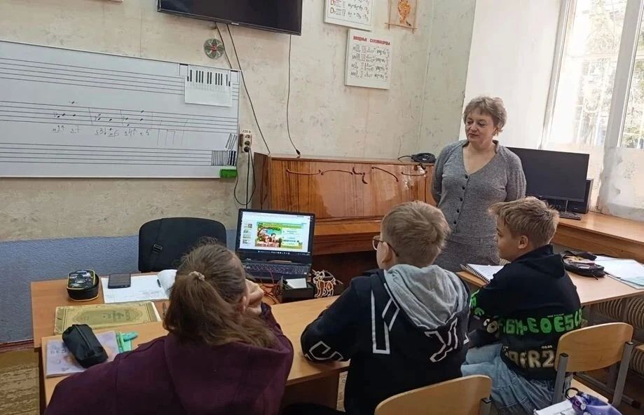 С 21 по 27 сентября в учреждениях культуры города Донецка прошла интерактивная викторина по ориентированию на местности «Юный турист» С 21 по 27 сентября в учреждениях культуры города Донецка прошла интерактивная викторина по ориентированию на местности «Юный турист»